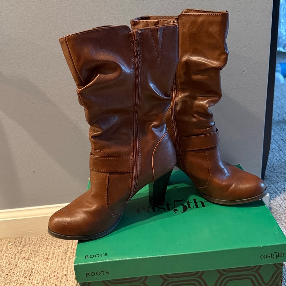 East 5th Women's Tan Slouch Heeled Boots - Picture 2 of 5
